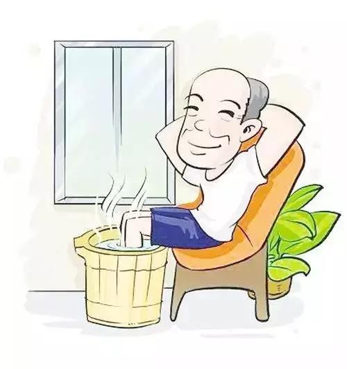 三伏熱水泡腳，祛濕邪